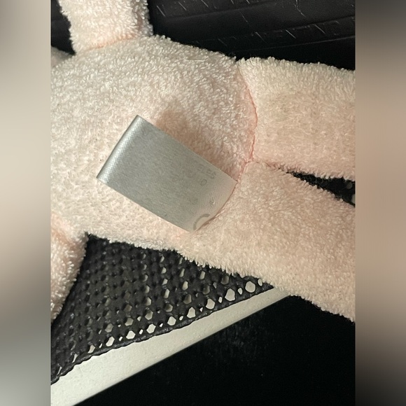 💖This is a GUC Rare Pink Baby Dior Bunny - Picture 8 of 8